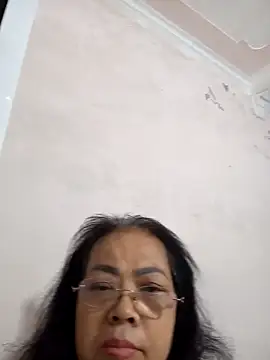 Snapshot of Hotestlove chatting on February 8, 2026, 11:24 pm Hotestlove online show from February 8, 2026, 11:24 pm