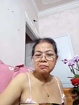 Snapshot of Hotestlove chatting on March 2, 2026, 11:33 pm Hotestlove online show from March 2, 2026, 11:33 pm