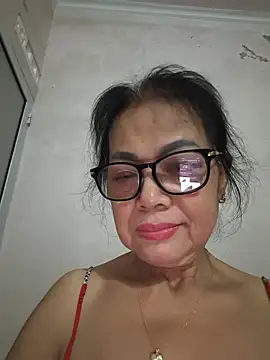 Snapshot of Hotestlove chatting on July 28, 2026, 12:48 pm Hotestlove online show from July 28, 2026, 12:48 pm
