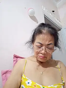 Snapshot of Hotestlove chatting on June 23, 2026, 2:59 pm Hotestlove online show from June 23, 2026, 2:59 pm