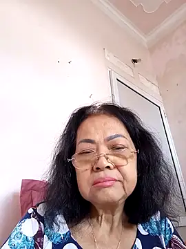 Hotestlove online show from November 23, 2025, 4:11 am