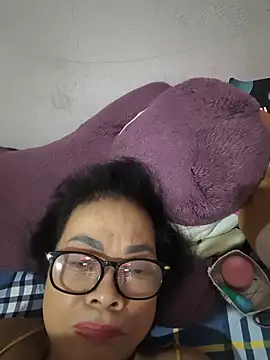 Snapshot of Hotestlove chatting on July 11, 2026, 10:21 pm Hotestlove online show from July 11, 2026, 10:21 pm