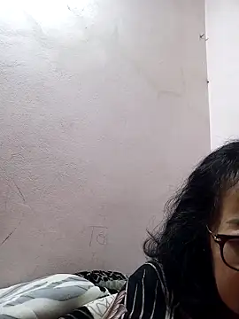 Snapshot of Hotestlove chatting on February 6, 2026, 11:01 pm Hotestlove online show from February 6, 2026, 11:01 pm