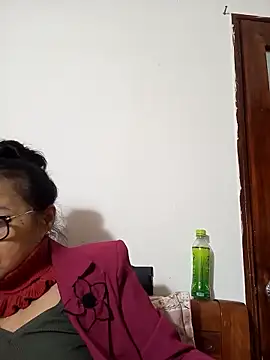 Snapshot of Hotestlove chatting on February 19, 2026, 11:12 pm Hotestlove online show from February 19, 2026, 11:12 pm