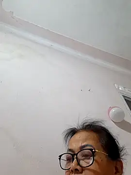Hotestlove online show from June 17, 2026, 12:48 pm