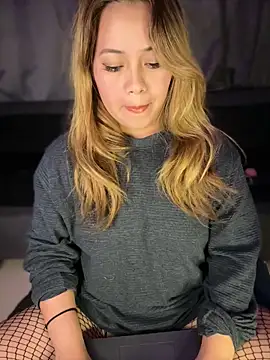 MerlyG online show from February 1, 2026, 5:27 am