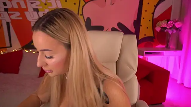 Snapshot of LiaBrazzerr chatting on November 15, 2025, 9:46 am LiaBrazzerr online show from November 15, 2025, 9:46 am