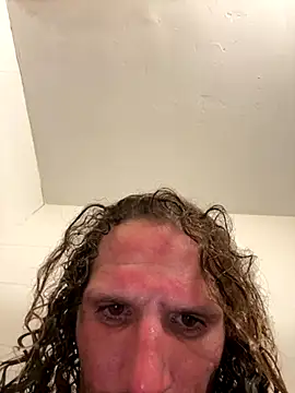 Crackkers online show from October 26, 2025, 4:57 am