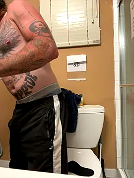 Crackkers online show from November 9, 2025, 7:01 am