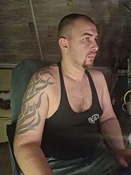 Foxyshaved online show from November 20, 2025, 3:29 am