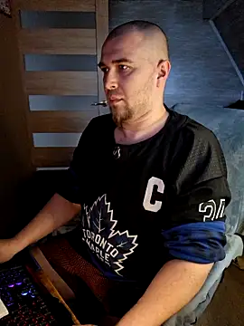 Snapshot of Foxyshaved chatting on March 16, 2026, 1:15 pm Foxyshaved online show from March 16, 2026, 1:15 pm