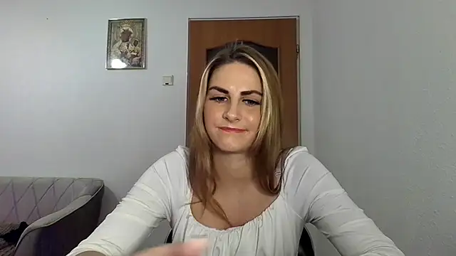 Snapshot of DagmarieFlirt chatting on February 11, 2025, 8:10 pm DagmarieFlirt online show from February 11, 2025, 8:10 pm