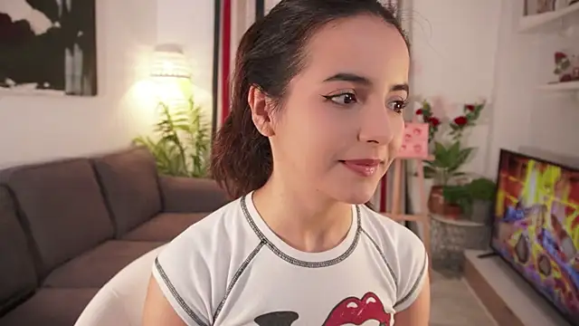 Snapshot of Raychell_Black chatting on February 16, 2026, 5:00 pm Raychell Black online show from February 16, 2026, 5:00 pm