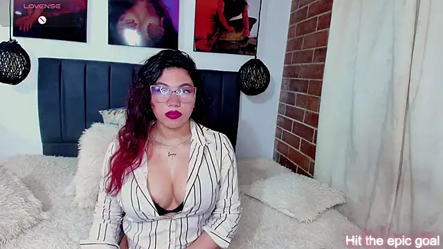 Snapshot of kyliejenner_hot chatting on June 19, 2026, 4:29 am kyliejenner hot online show from June 19, 2026, 4:29 am