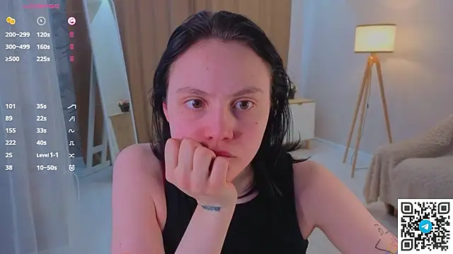 Snapshot of MaryCoopeer chatting on March 7, 2026, 5:03 am MaryCoopeer online show from March 7, 2026, 5:03 am