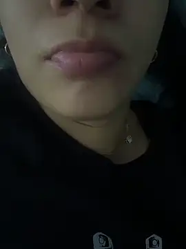 Snapshot of ZarahEvans chatting on April 10, 2026, 9:11 pm ZarahEvans online show from April 10, 2026, 9:11 pm
