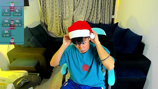 Snapshot of Franco_Rizzo_ chatting on December 31, 2024, 12:00 am Franco Rizzo online show from December 31, 2024, 12:00 am