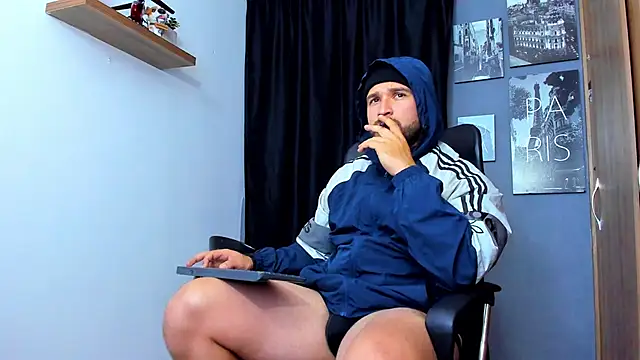 Snapshot of AndrewDiaz chatting on November 28, 2025, 5:07 am AndrewDiaz online show from November 28, 2025, 5:07 am