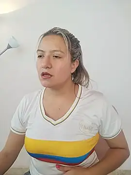 Snapshot of valeriahunter1 chatting on June 23, 2026, 9:35 pm valeriahunter1 online show from June 23, 2026, 9:35 pm