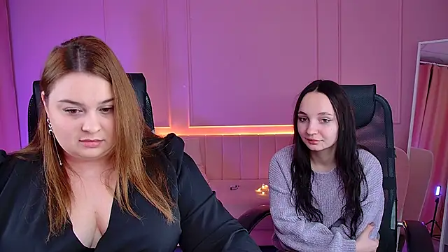 Snapshot of KimberlyMaran chatting on December 20, 2025, 3:15 pm KimberlyMaran online show from December 20, 2025, 3:15 pm