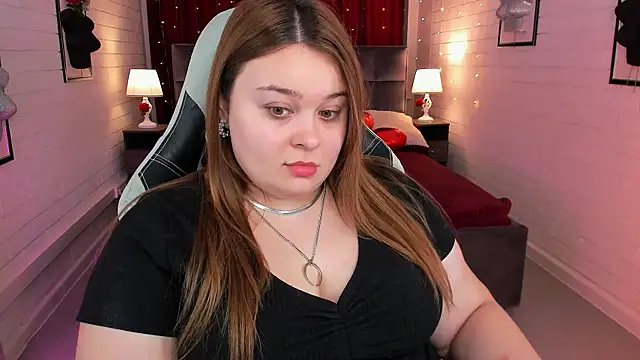 Snapshot of KimberlyMaran chatting on February 26, 2025, 9:12 am KimberlyMaran online show from February 26, 2025, 9:12 am