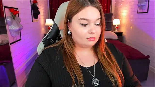 Snapshot of KimberlyMaran chatting on March 19, 2025, 12:34 pm KimberlyMaran online show from March 19, 2025, 12:34 pm