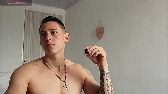 Muscle King Cum online show from April 25, 2026, 3:42 pm