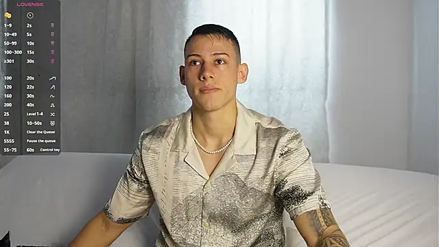 Muscle King Cum online show from November 25, 2025, 2:50 pm