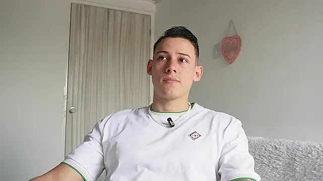 Snapshot of Muscle_King_Cum chatting on May 18, 2026, 2:55 pm Muscle King Cum online show from May 18, 2026, 2:55 pm