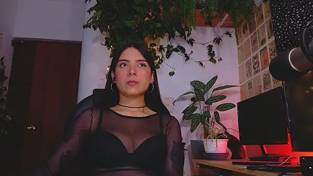 Snapshot of Yeriawaddell_ chatting on November 21, 2025, 9:14 pm Yeriawaddell online show from November 21, 2025, 9:14 pm