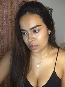 Snapshot of JuanaSimons chatting on March 5, 2026, 1:46 am JuanaSimons online show from March 5, 2026, 1:46 am