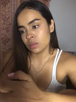 Snapshot of JuanaSimons chatting on March 18, 2026, 2:04 am JuanaSimons online show from March 18, 2026, 2:04 am