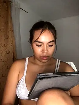 JuanaSimons online show from September 24, 2025, 1:02 am