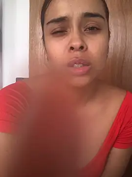 JuanaSimons online show from September 28, 2025, 7:10 pm