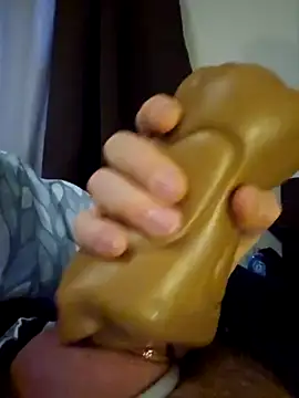 BananasNCream online show from December 30, 2024, 3:23 pm