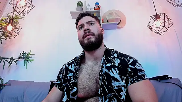 Snapshot of SebastianVilla_ chatting on July 29, 2026, 10:31 pm SebastianVilla online show from July 29, 2026, 10:31 pm