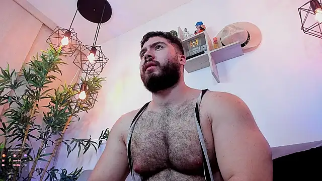 Snapshot of SebastianVilla_ chatting on July 28, 2026, 10:31 pm SebastianVilla online show from July 28, 2026, 10:31 pm