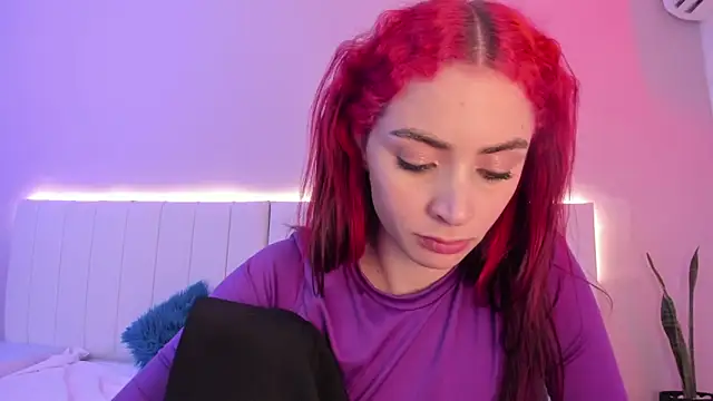 CAMILLEN PETTID online show from November 7, 2025, 10:35 pm