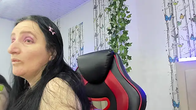 Andrefoxx  online show from November 3, 2025, 4:17 am