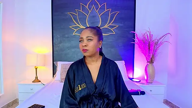 AlisonTravis online show from April 29, 2026, 3:00 am