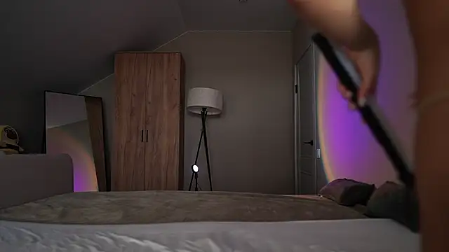 Snapshot of VikkiLustfull chatting on November 4, 2025, 10:19 am VikkiLustfull online show from November 4, 2025, 10:19 am