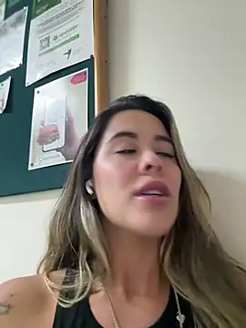 Emilia Bakerr online show from August 3, 2026, 9:20 pm