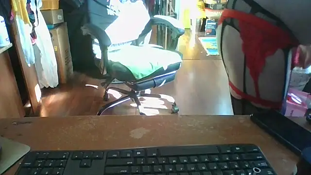 Daremeknot online show from May 8, 2026, 1:37 pm