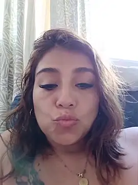 MrsFoucher online show from May 3, 2026, 9:40 pm