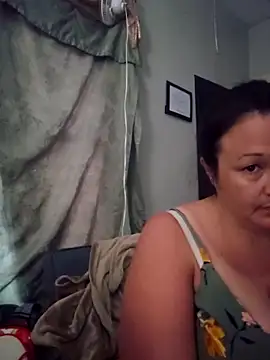 Snapshot of sweetkitty111 chatting on April 17, 2026, 11:07 pm sweetkitty111 online show from April 17, 2026, 11:07 pm