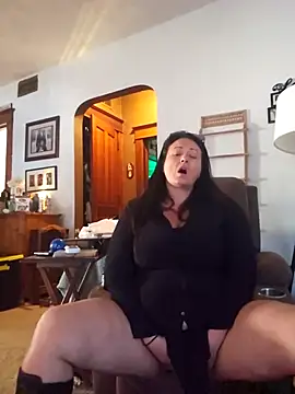 Snapshot of sweetkitty111 chatting on November 17, 2025, 5:17 pm sweetkitty111 online show from November 17, 2025, 5:17 pm