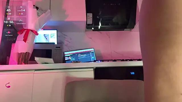 Snapshot of Marina- chatting on November 13, 2025, 7:07 pm Marina- online show from November 13, 2025, 7:07 pm