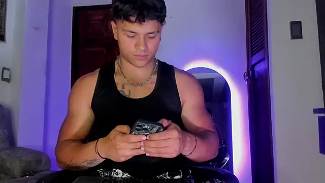 Dominic Biker   online show from June 26, 2026, 4:07 am