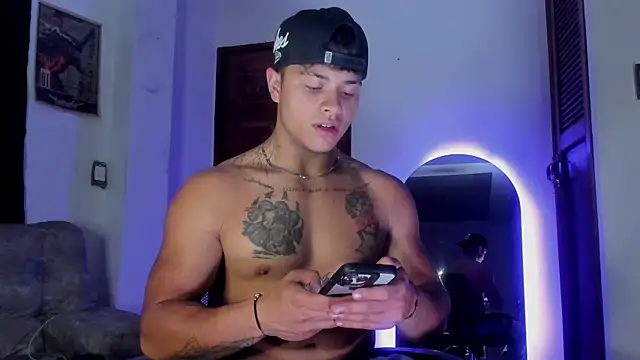 Dominic Biker   online show from June 19, 2026, 4:51 am