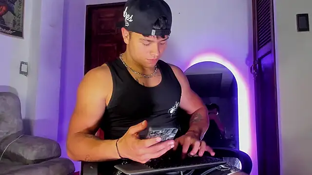 Dominic Biker   online show from June 23, 2026, 2:31 am